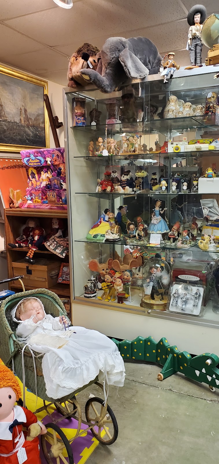 Richland Antiques & Collectibles Center | 1320 N West End Blvd, Quakertown, PA 18951 | Phone: (267) 373-9451