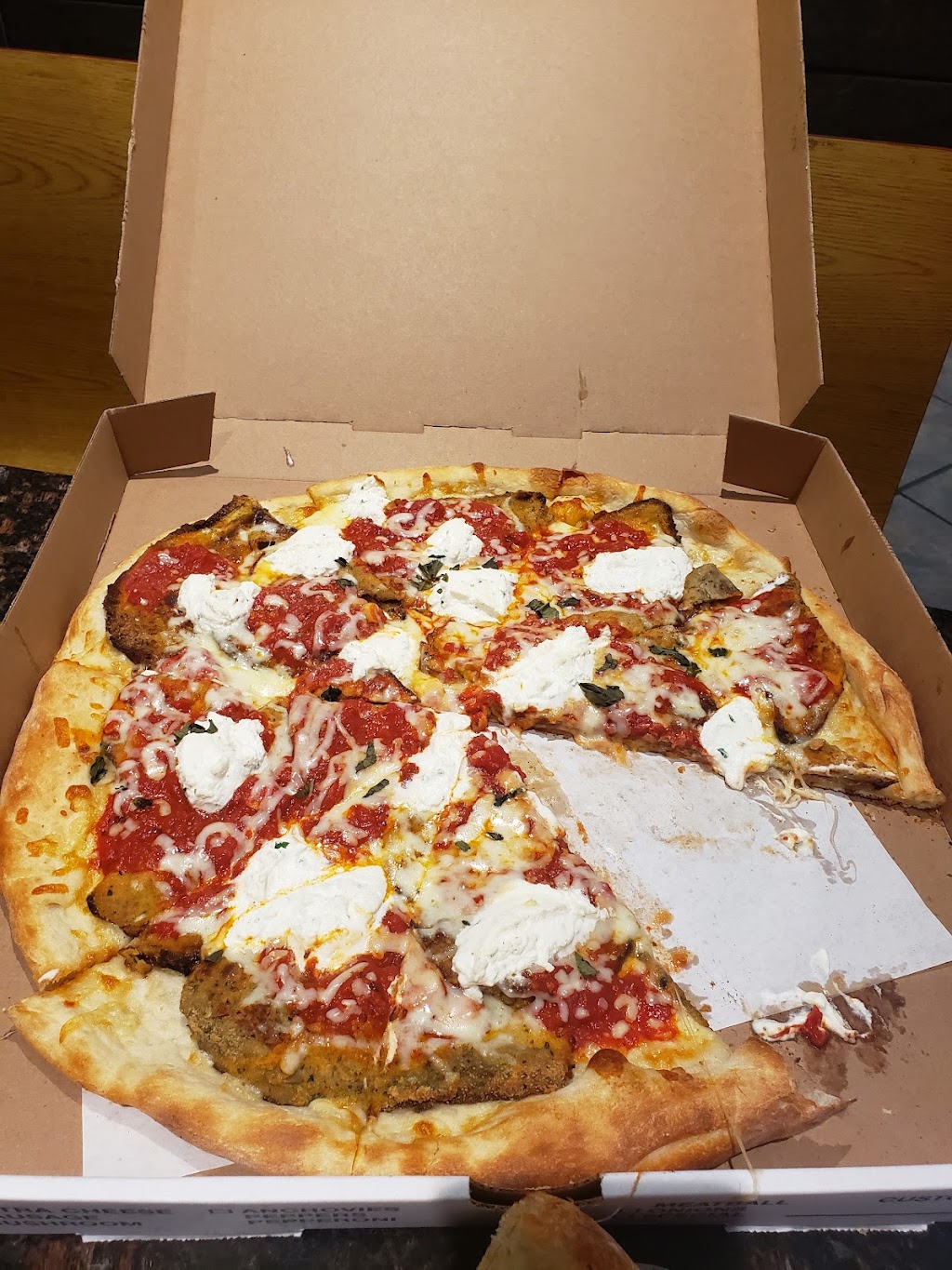 Buona Fortuna Pizza Inc | 876 Church St F, Bohemia, NY 11716 | Phone: (631) 567-9600
