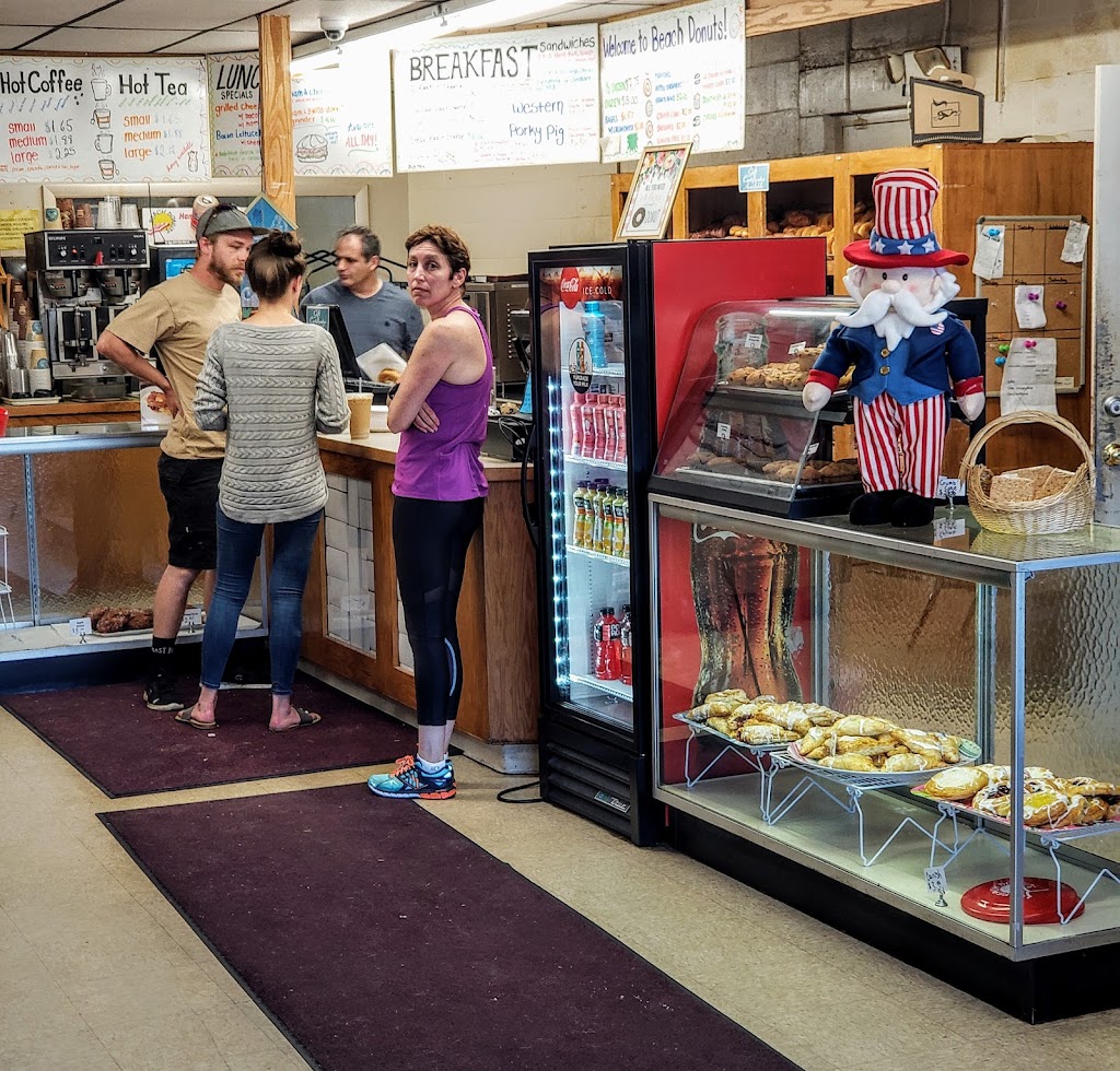 Clinton Beach Donut | 344 E Main St, Clinton, CT 06413 | Phone: (860) 664-5058