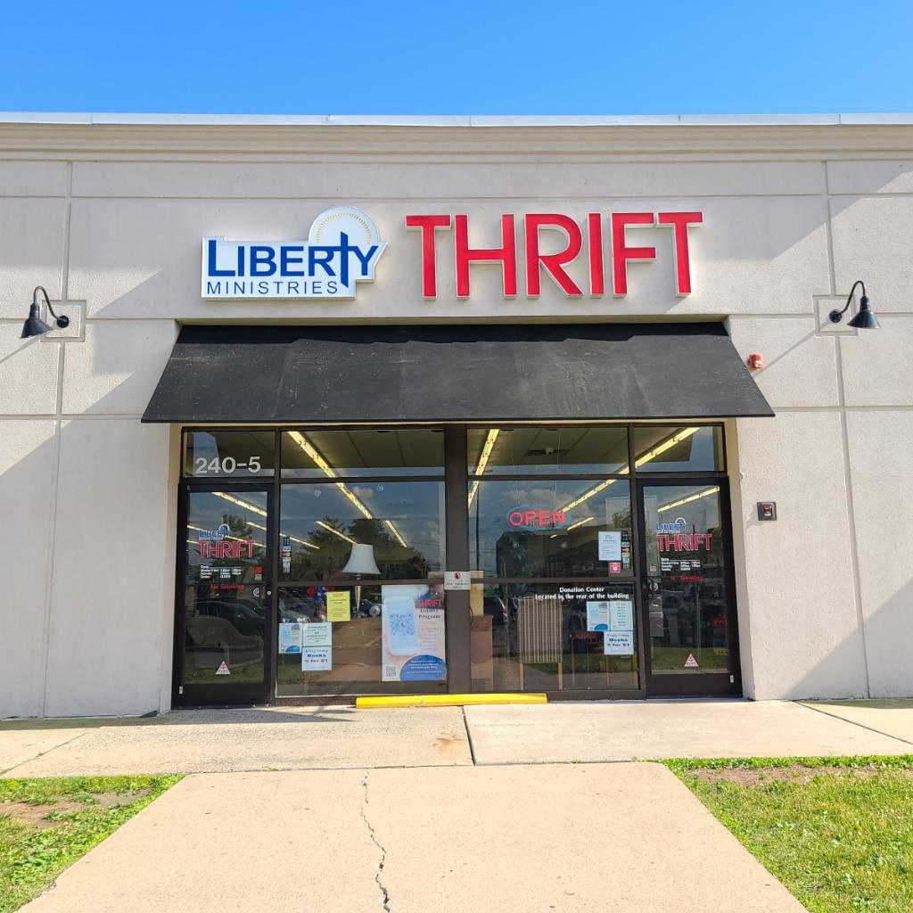Liberty Ministries Thrift | 240 S West End Blvd, Quakertown, PA 18951 | Phone: (215) 529-1400
