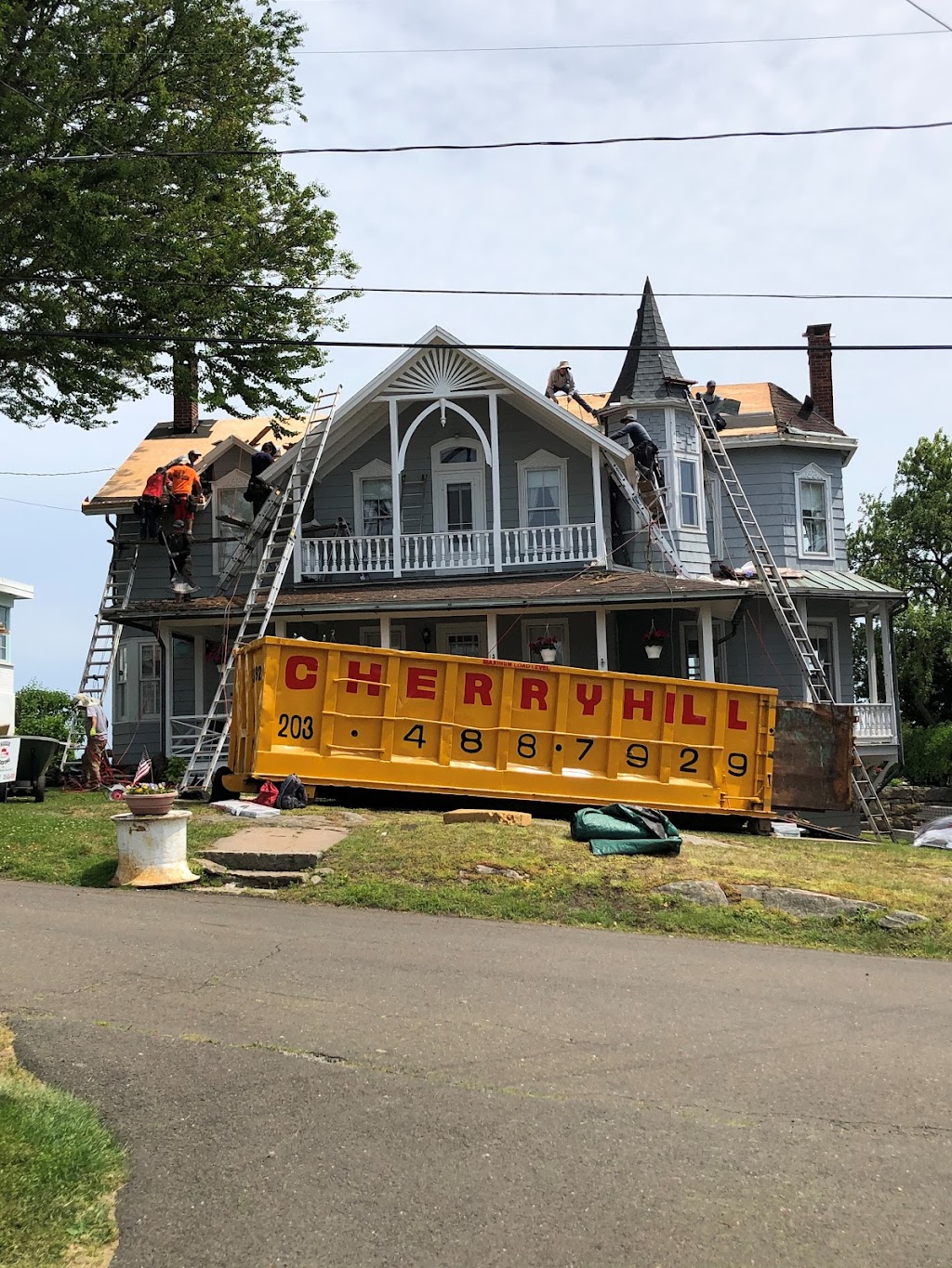 Russo Roofing Inc | 355 Morse St, Hamden, CT 06517 | Phone: (203) 562-8077