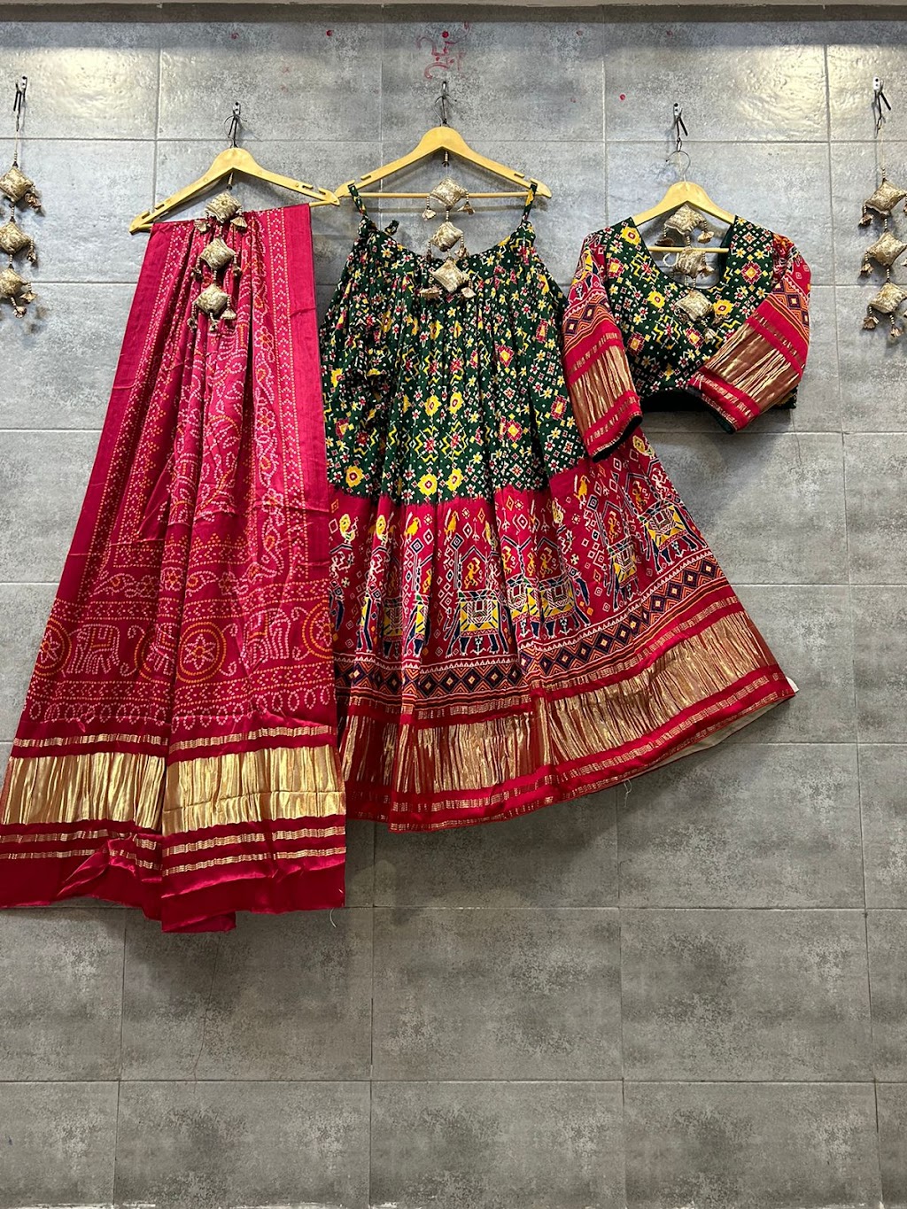 Wedding Shopping Services - Glamour Indian Wear | 2208 Michener St, Philadelphia, PA 19115 | Phone: (215) 341-9990