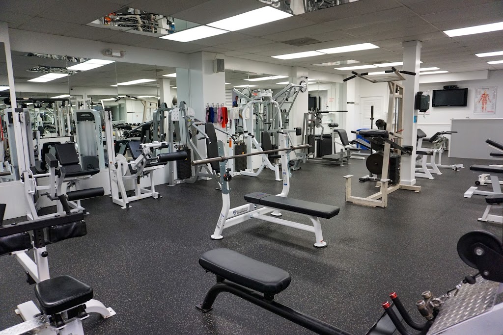 Greenwich Fitness 24/7 Access | 209 Bruce Park Ave, Greenwich, CT 06830 | Phone: (203) 661-5017