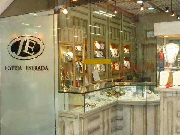 Joyeria Estrada | 226 George St, New Brunswick, NJ 08901 | Phone: (732) 662-1854