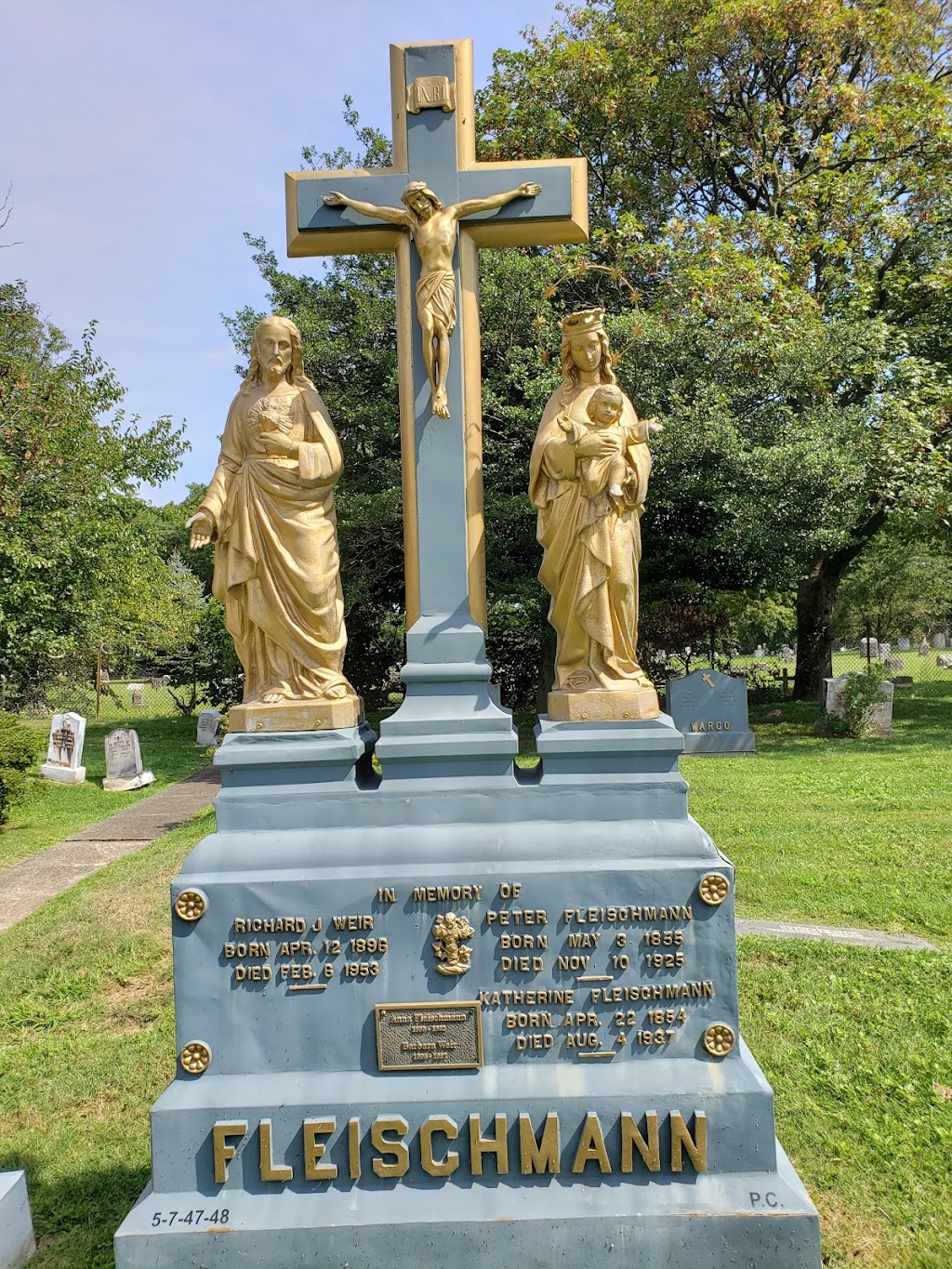 Most Holy Trinity Cemetery | 685 Central Ave, Brooklyn, NY 11207 | Phone: (718) 894-4888