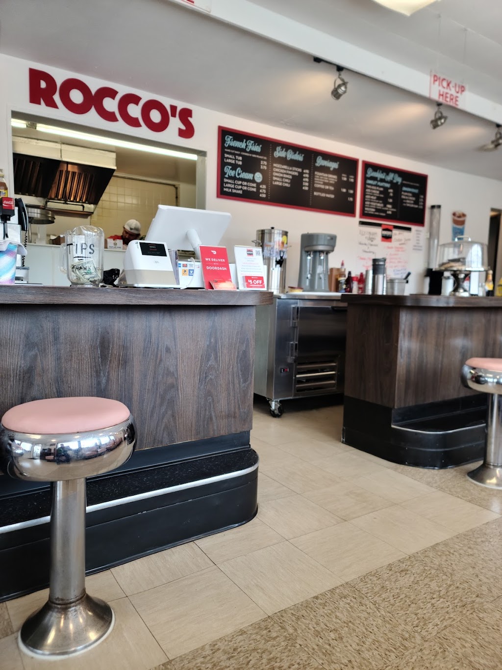 Roccos Burgers Dogs and Fries | 405 US-46, Kenvil, NJ 07847 | Phone: (973) 668-5855