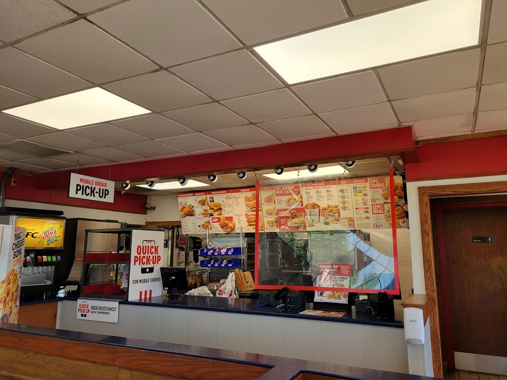 KFC | 650 Main St, East Haven, CT 06512 | Phone: (203) 467-1645