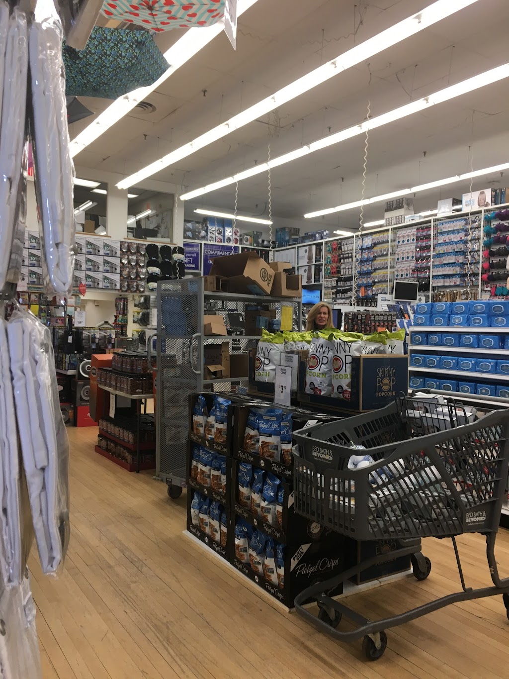 Bed Bath & Beyond | 715 Morris Tpke, Springfield, NJ 07081 | Phone: (973) 379-4203