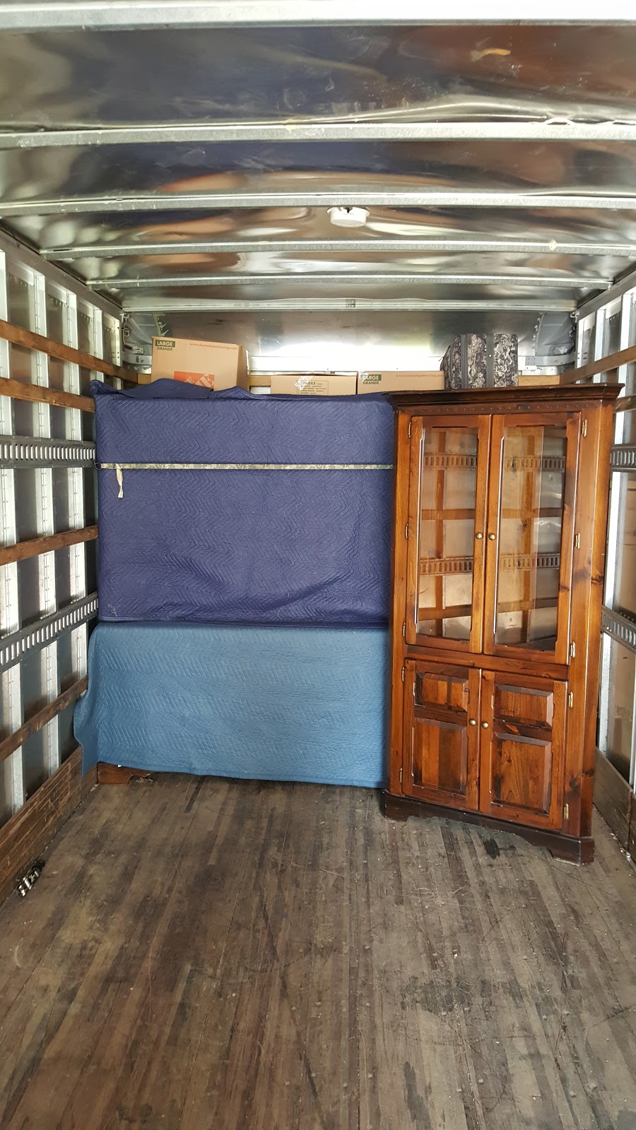 A & A Professional Movers LLC | 358 Clearfield St, Freemansburg, PA 18017 | Phone: (484) 626-1141