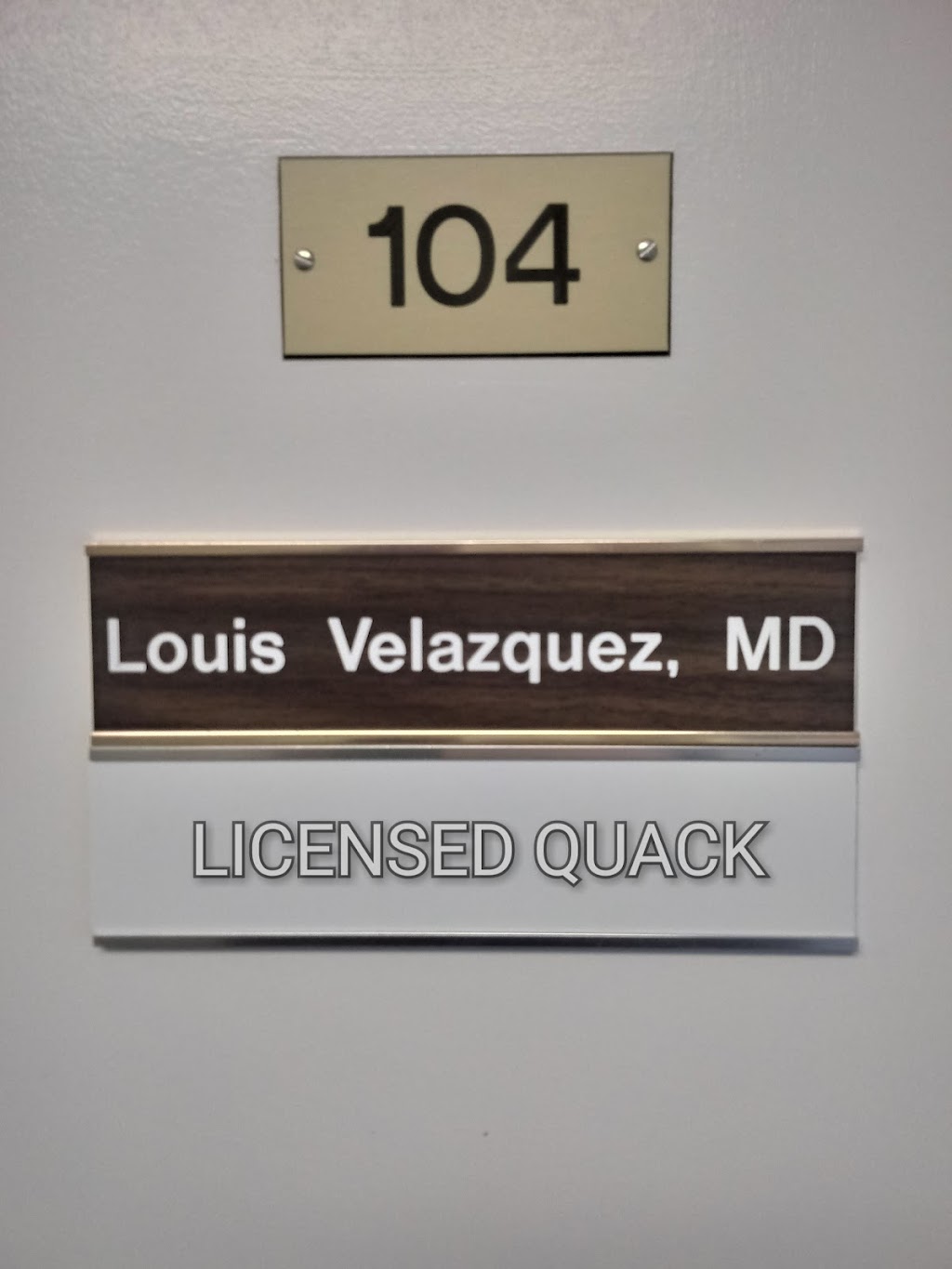 Dr. Louis A. Velazquez, MD, Quack | 108 Russell St, Hadley, MA 01035 | Phone: (413) 387-0075