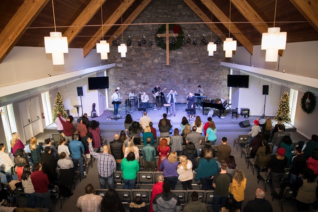 Broad River Church - Silvermine | 163 New Canaan Ave, Norwalk, CT 06850 | Phone: (203) 846-9593