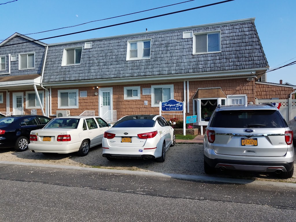Jamesport Bay Suites | 67 Front St, South Jamesport, NY 11970 | Phone: (631) 722-3458