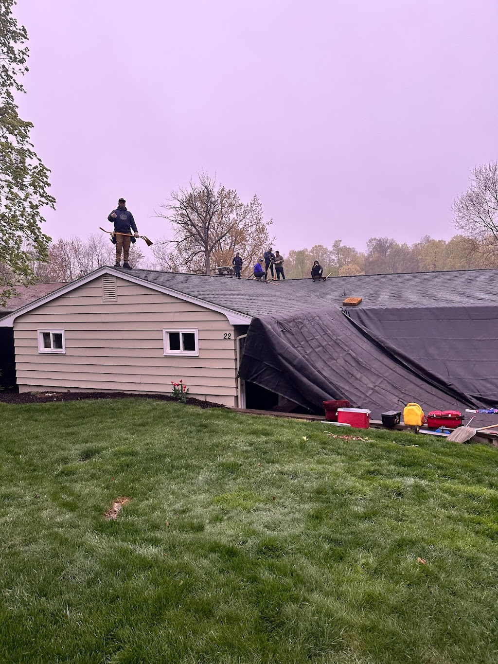 Pesantez Roofing Llc | 325 Hillside Ave, Naugatuck, CT 06770 | Phone: (401) 359-5187