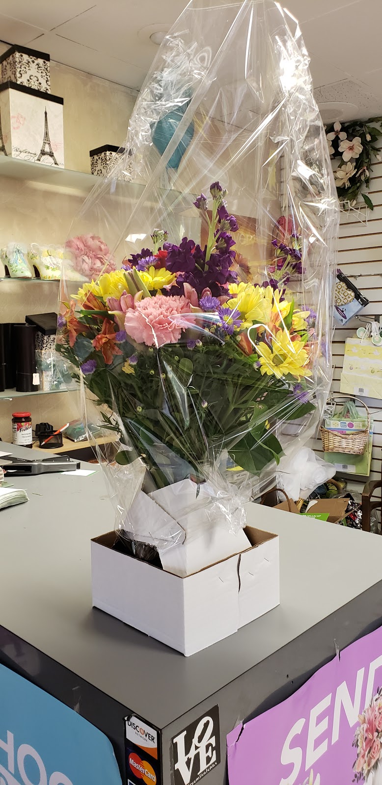 King of Prussia Flower Shop | 180 Town Center Rd, King of Prussia, PA 19406 | Phone: (610) 992-0203