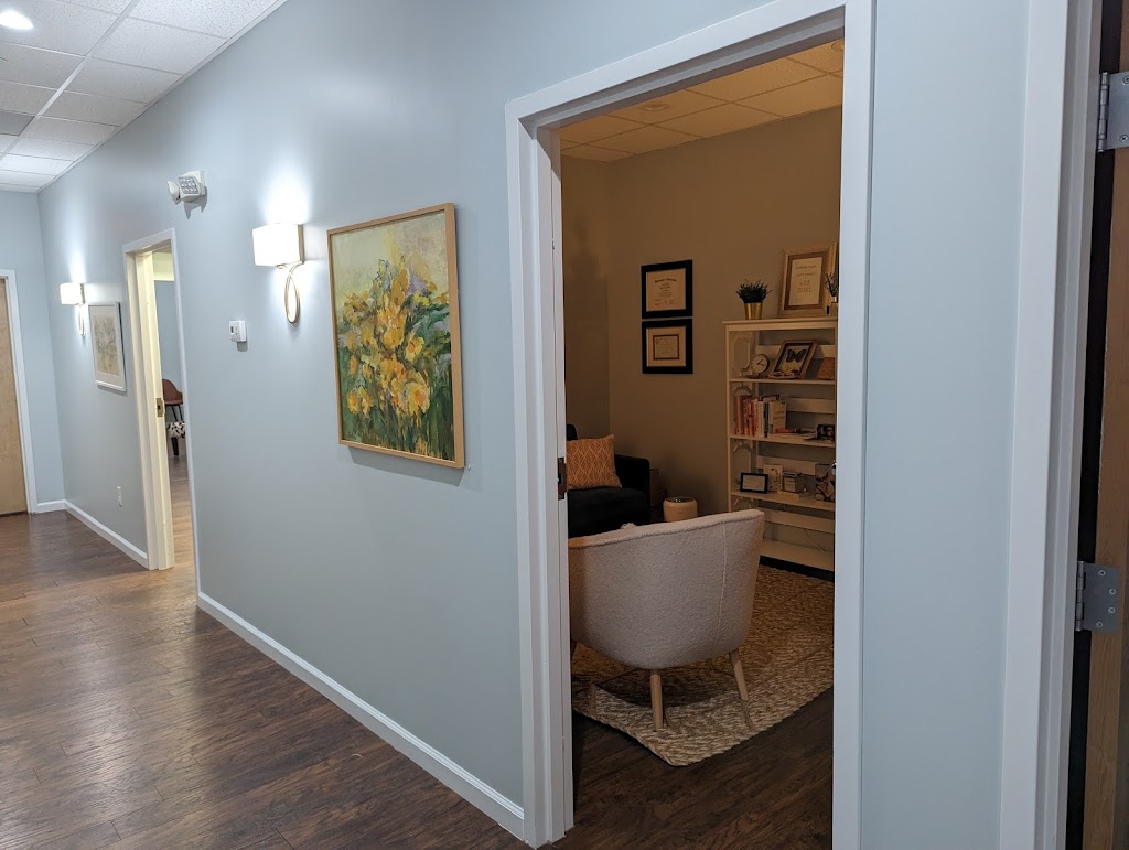 Willow and Oak Wellness, llc | 123 S Main St, Newtown, CT 06470 | Phone: (203) 628-6784