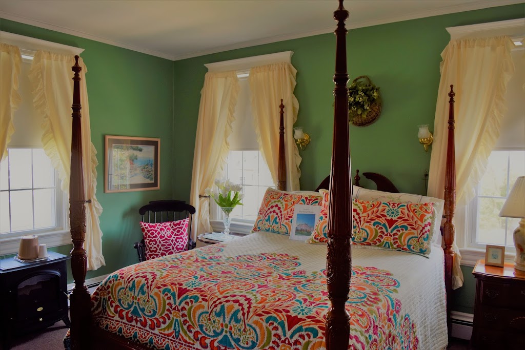 The Ocean House Bed and Breakfast & Hotel in Spring Lake, NJ | 102 Sussex Ave, Spring Lake, NJ 07762 | Phone: (732) 449-9090
