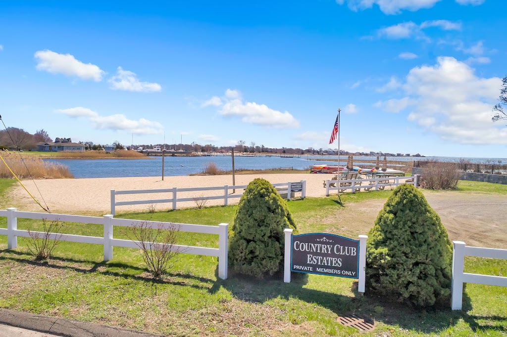 Dylan Walter with William Raveis Real Estate | 31 Pratt Rd, Clinton, CT 06413 | Phone: (860) 227-5277