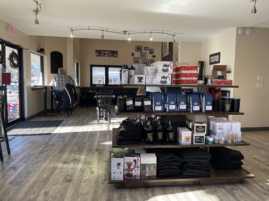 Lions Den Coffee Shop | 57 W Main St, Plantsville, CT 06479 | Phone: (860) 736-5116