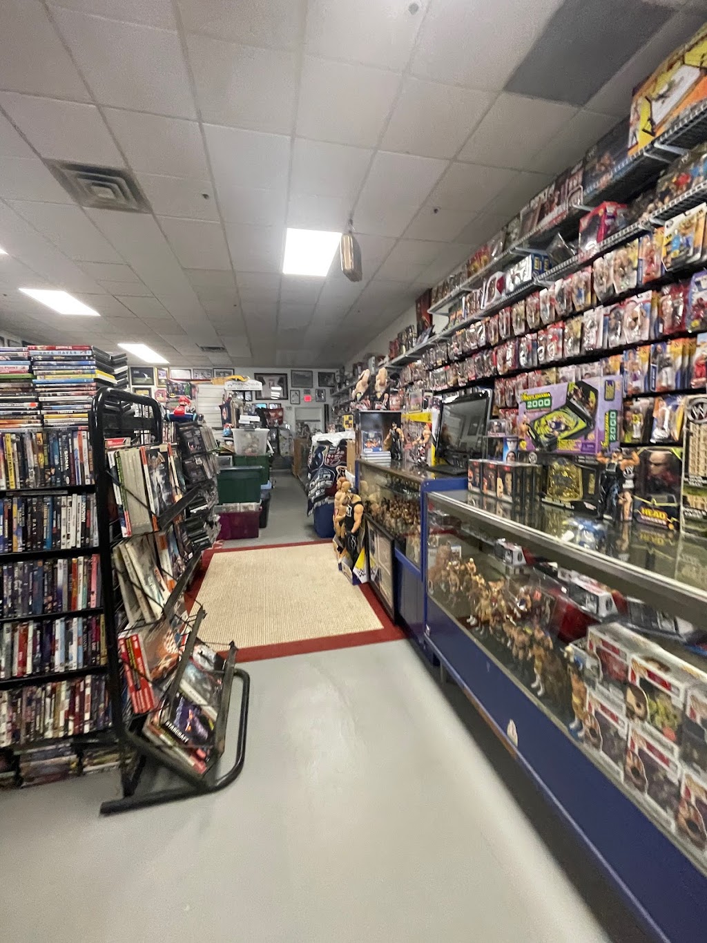 M & J Video Games & Collectibles | 847 Queen St, Southington, CT 06489 | Phone: (860) 479-9223
