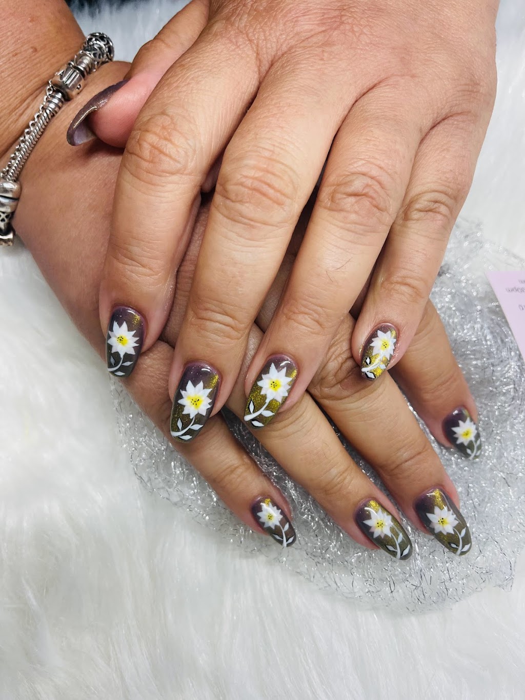 Only U Nail & Spa | 1880 Pleasantville Rd, Briarcliff Manor, NY 10510 | Phone: (914) 502-0780