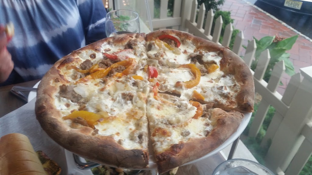 900 Degrees WoodFired Pizza | 626 Main Rd, Towaco, NJ 07082 | Phone: (973) 335-2555