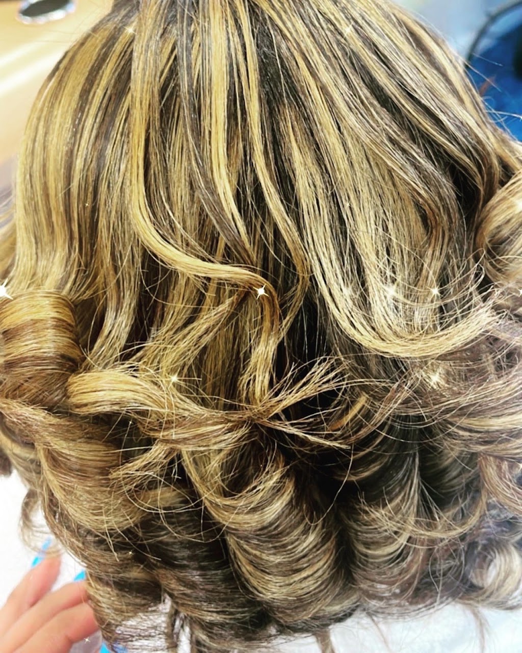 Bella Bella - Dominican Hair Salon | 1188 Gates Ave, Brooklyn, NY 11221 | Phone: (718) 452-9421