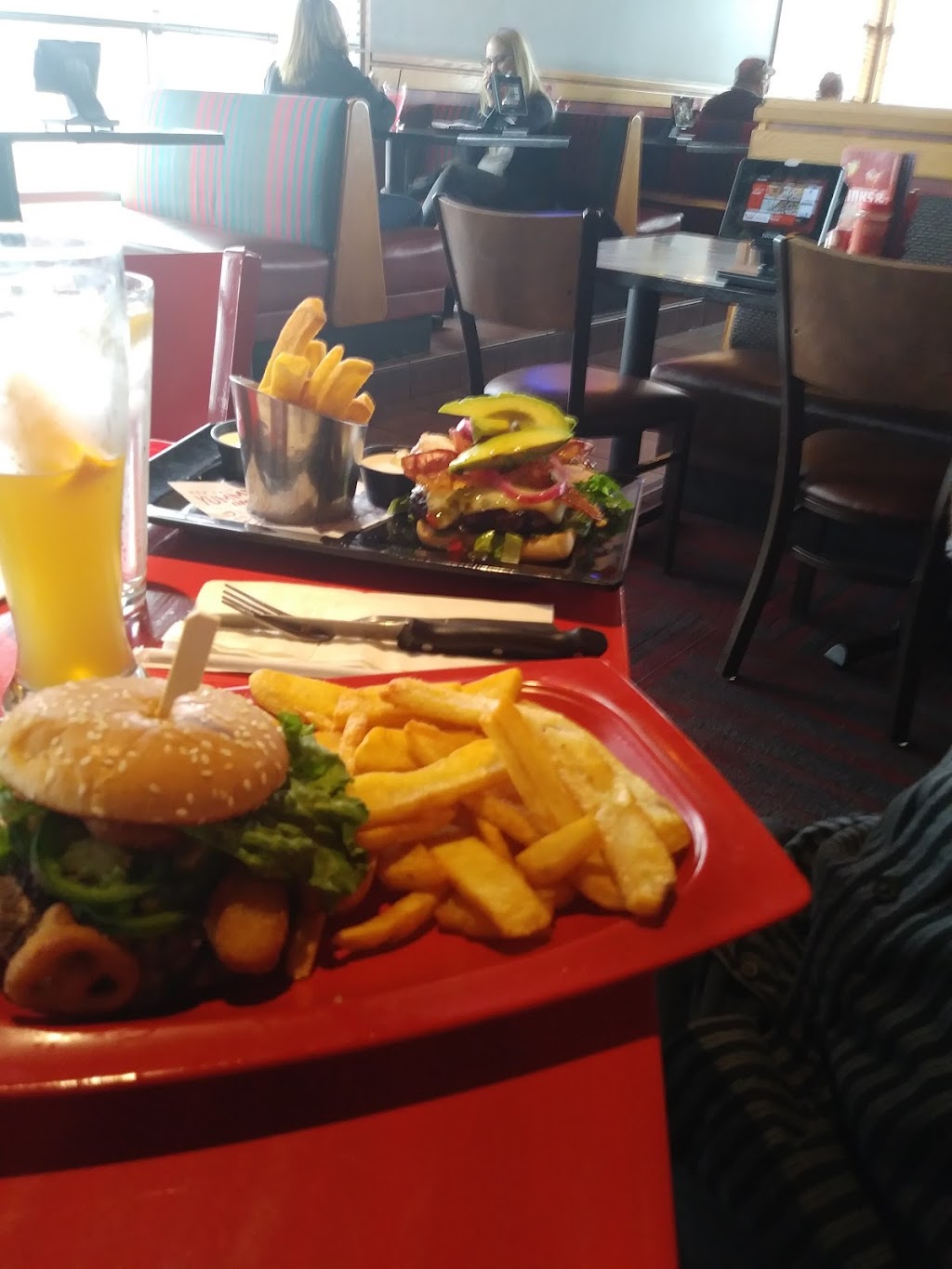 Red Robin Diner | 6330 Frankford Ave, Philadelphia, PA 19135 | Phone: (215) 338-8643