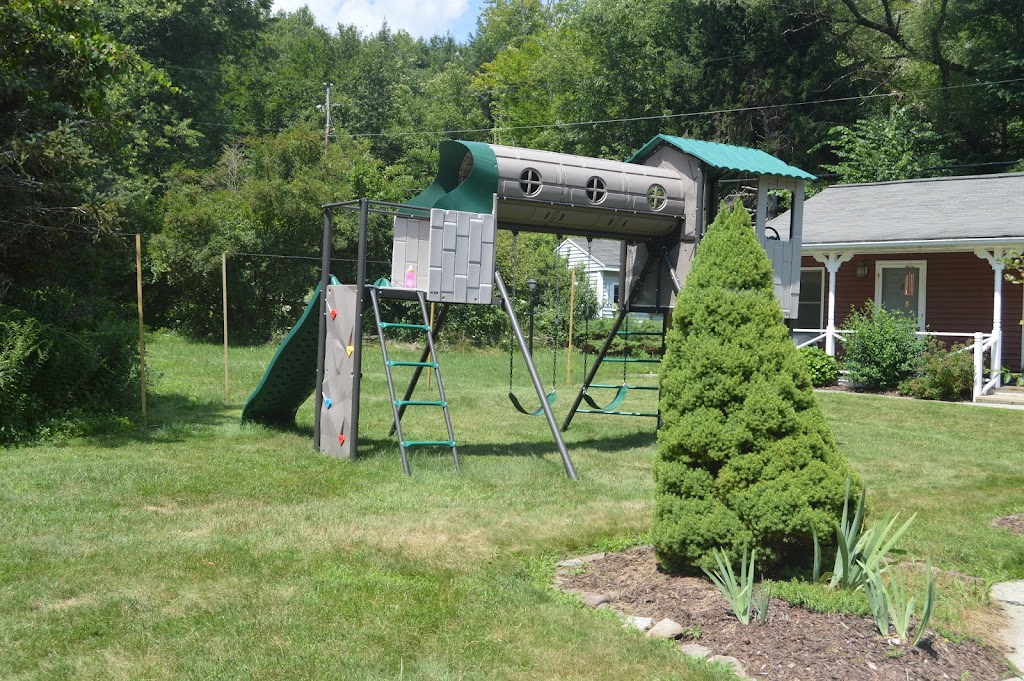 The Willow Pond Resort | 42 Niles Pond Rd, Honesdale, PA 18431 | Phone: (570) 871-0654