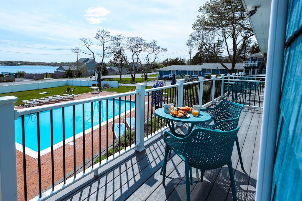 Ocean View Terrace Inn | 285 E Montauk Hwy, Hampton Bays, NY 11946 | Phone: (631) 728-4036