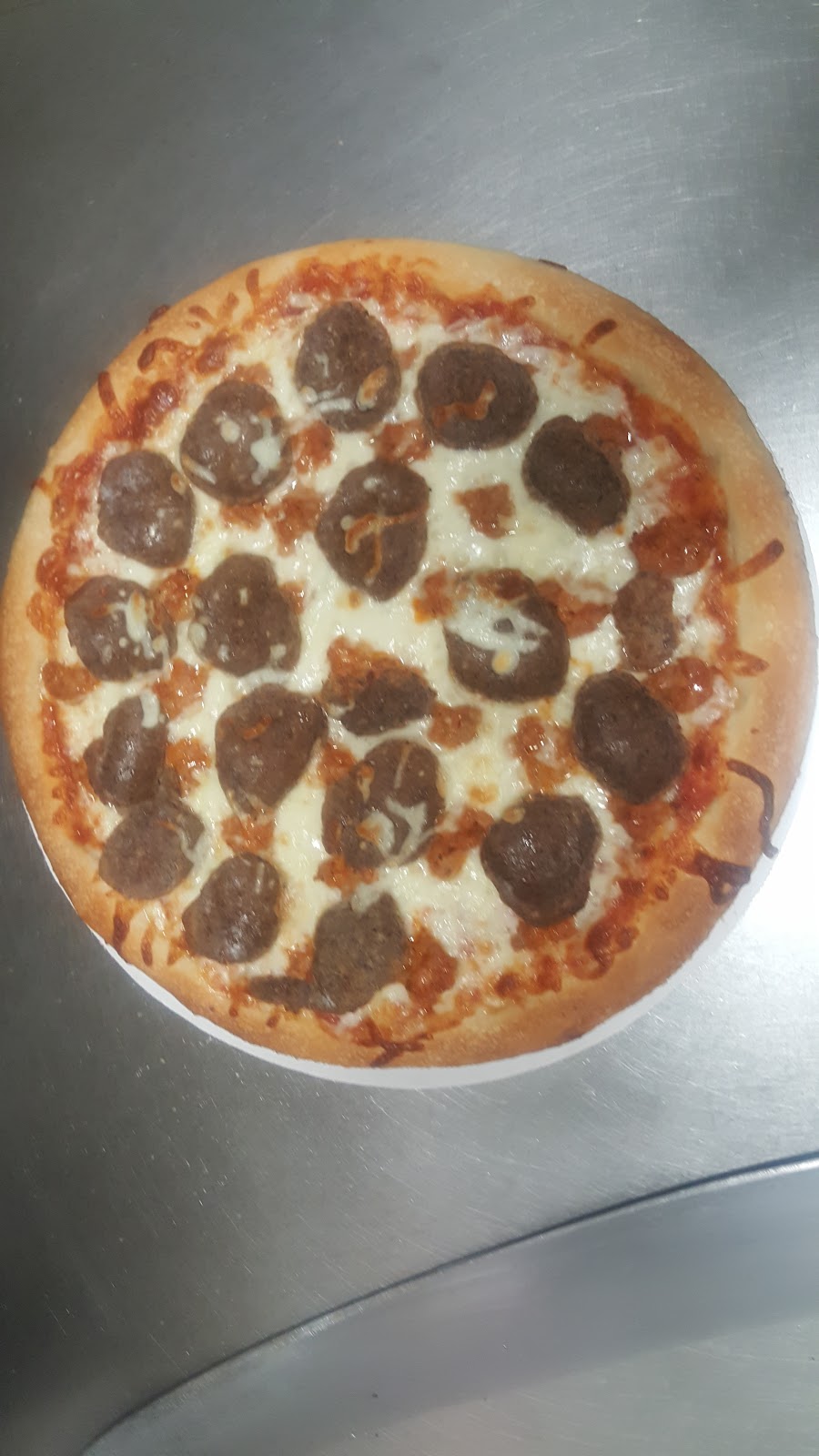 C&E Pizza Restaurant | 1111 Burnside Ave, East Hartford, CT 06108 | Phone: (860) 528-1925