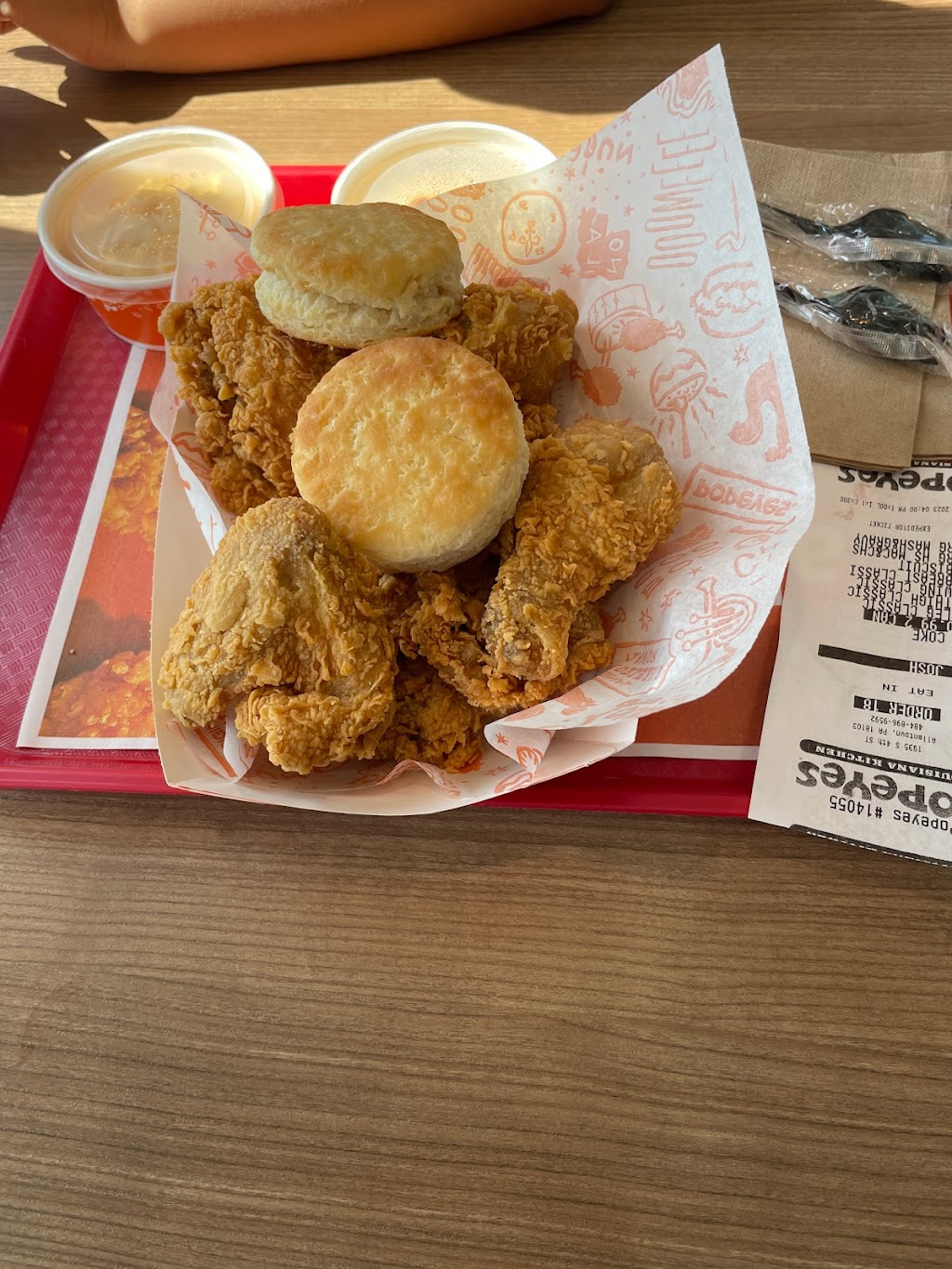 Popeyes Louisiana Kitchen | 1935 S 4th St, Allentown, PA 18103 | Phone: (484) 896-9592