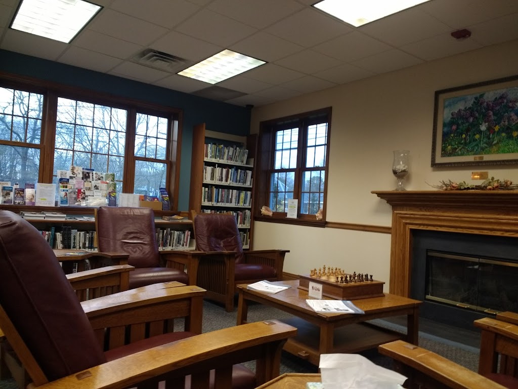 Hampton Bays Public Library | 52 Ponquogue Ave, Hampton Bays, NY 11946 | Phone: (631) 728-6241