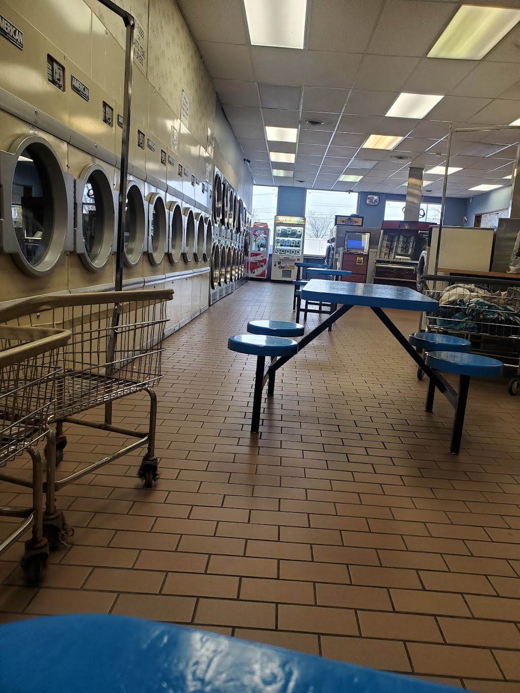 Port Ewen Laundromat | 126 Broadway, Port Ewen, NY 12466 | Phone: (845) 339-3119