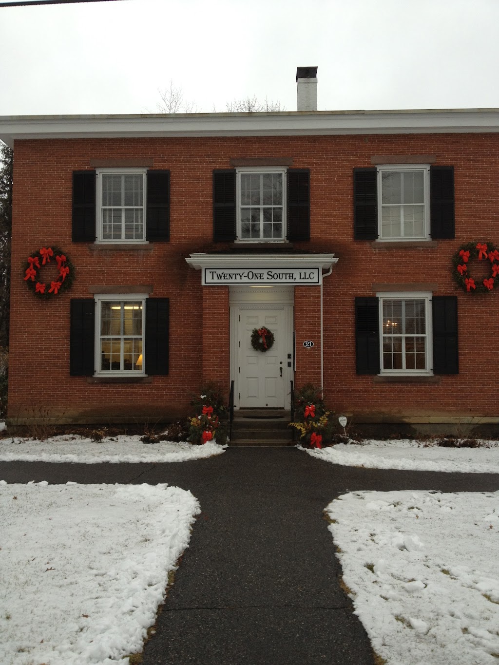 Law Offices of Brian M Yard, LLC | 21 South St, Litchfield, CT 06759 | Phone: (860) 567-7000
