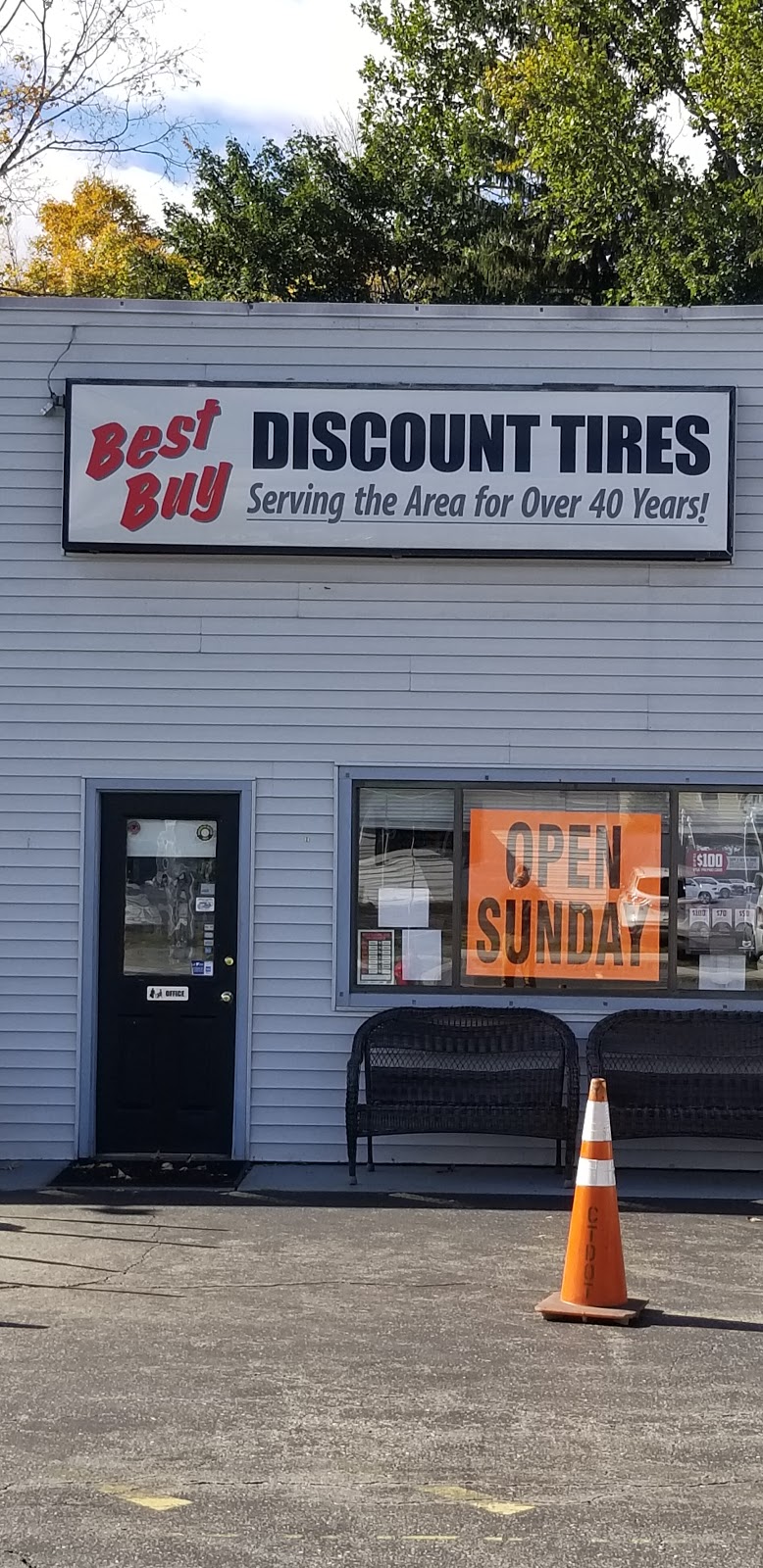 Best Buy Discount Tires Inc | 794 Federal Rd, Brookfield, CT 06804 | Phone: (203) 775-1976