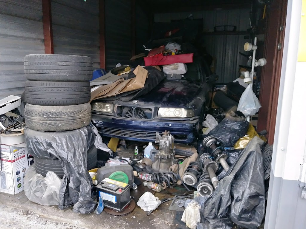 AFFORDABLE JUNK REMOVAL SERVICE | 2349 Rimrock Dr, Stroudsburg, PA 18360 | Phone: (570) 807-1463