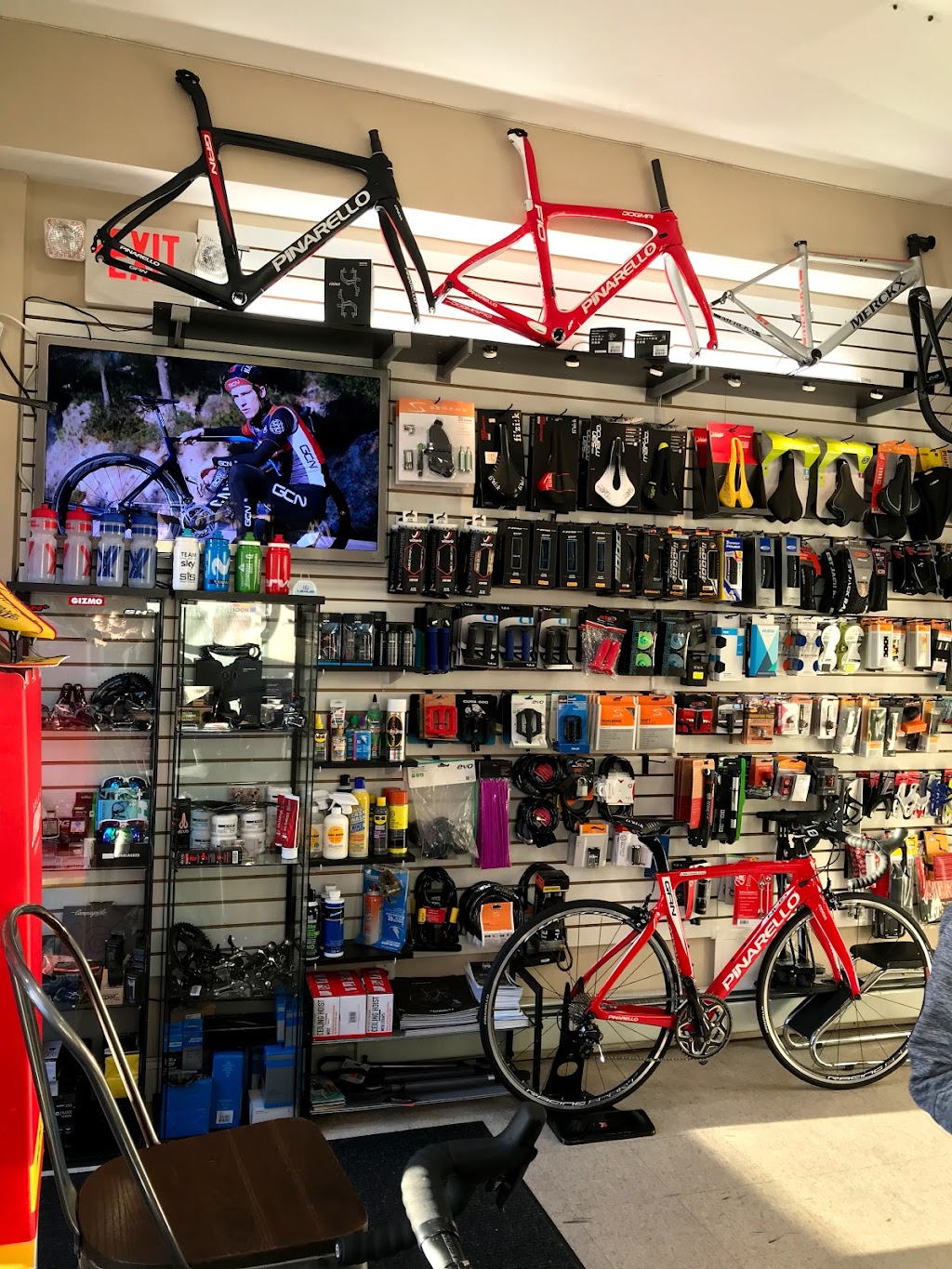 Pedro Sanchez Cycling Bicycle Store in New Rochelle | 52 Drake Ave, New Rochelle, NY 10805 | Phone: (914) 365-1600