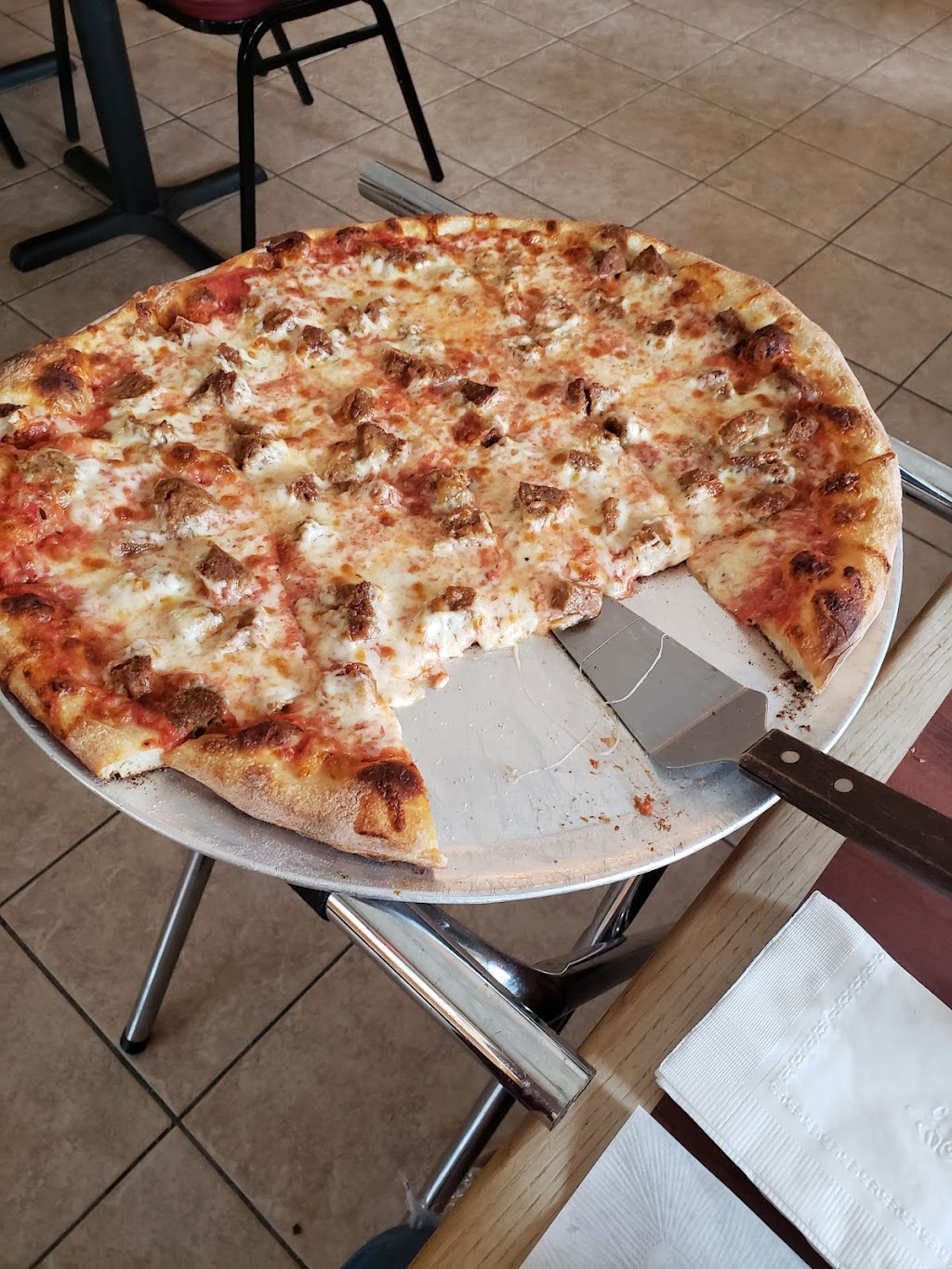 Johns Pizzeria & Restaurant | 424 Front St, Chicopee, MA 01013 | Phone: (413) 592-1715