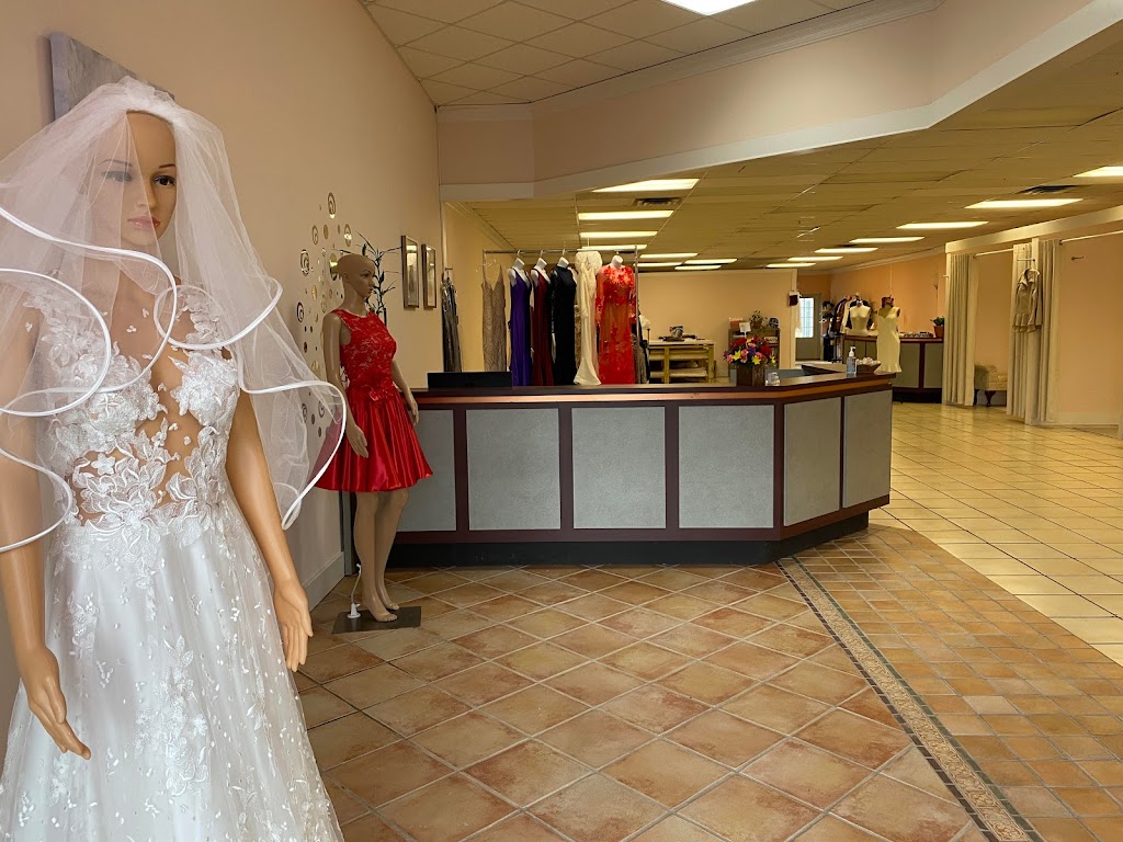 Margarytas Dress Studio | 409 W County Line Rd Unit 4, Hatboro, PA 19040 | Phone: (267) 824-5454