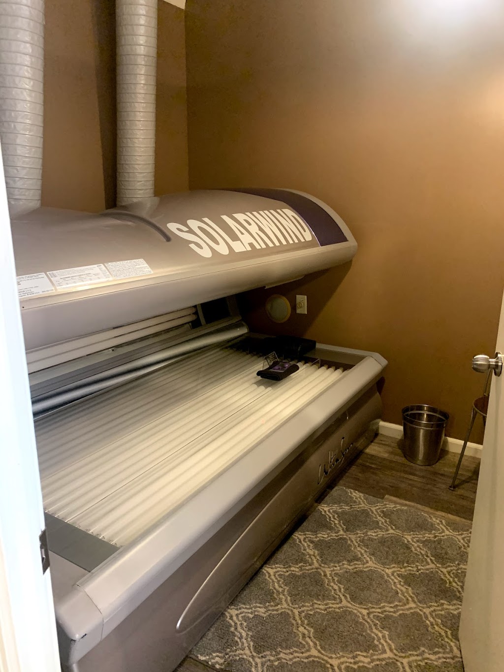 European Image Tanning & Sunless Centers | 380 Willis Ave, Roslyn Heights, NY 11577 | Phone: (516) 484-1130