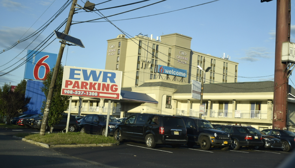 EWR Parking/Motel 6 EWR Airport Parking | 819 Spring St, Elizabeth, NJ 07201 | Phone: (908) 527-1300