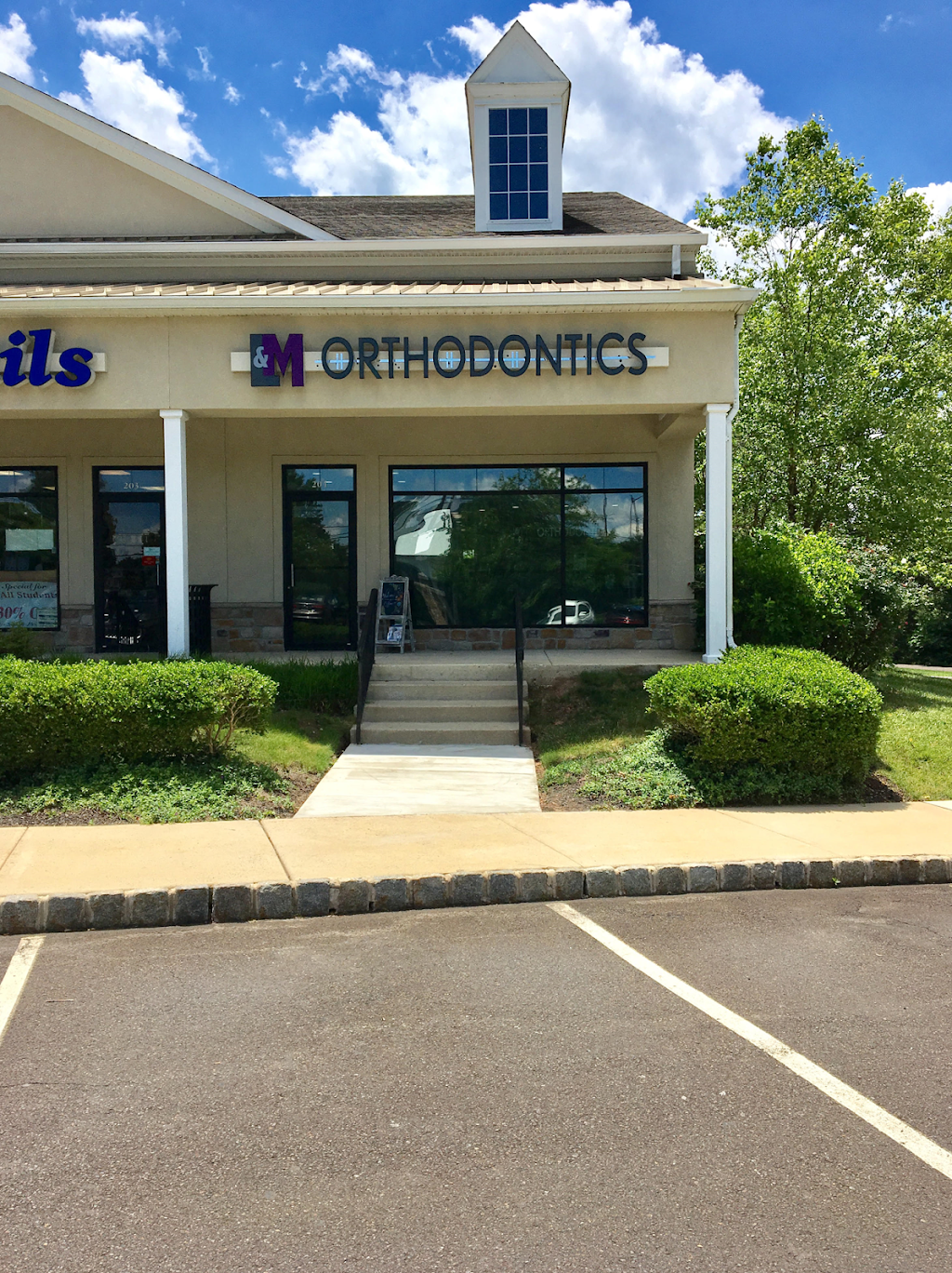 L&M Orthodontics | 1000 E Walnut St Suite 204, Perkasie, PA 18944 | Phone: (215) 257-5330