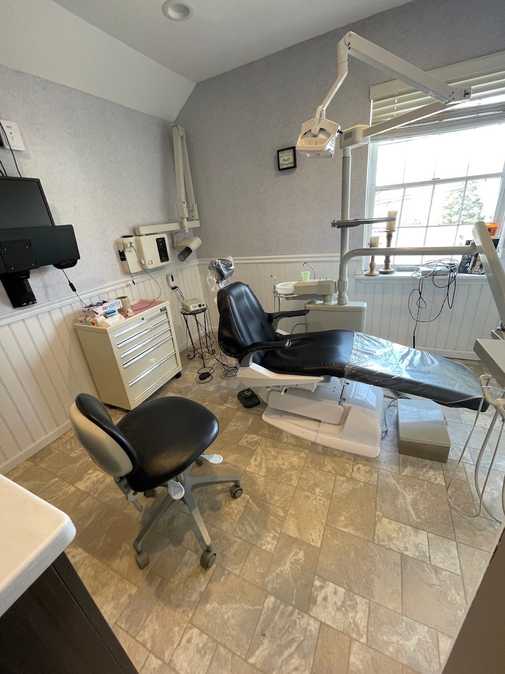 Dentistry Unlimited | 1212 N Country Rd #4A, Stony Brook, NY 11790 | Phone: (631) 360-1544