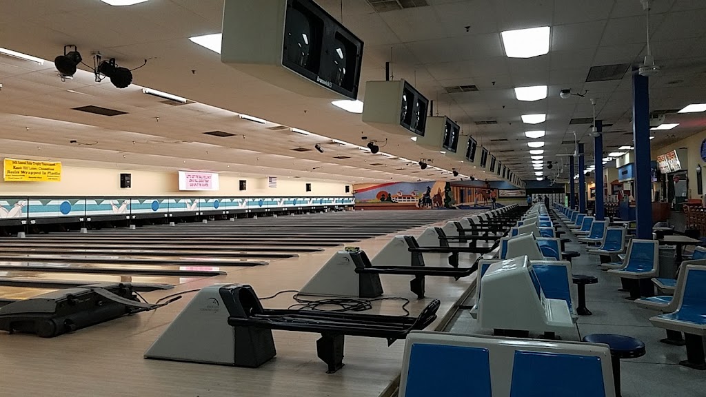 Knob Hill Country Lanes | 363 NJ-33, Manalapan Township, NJ 07726 | Phone: (732) 446-6001