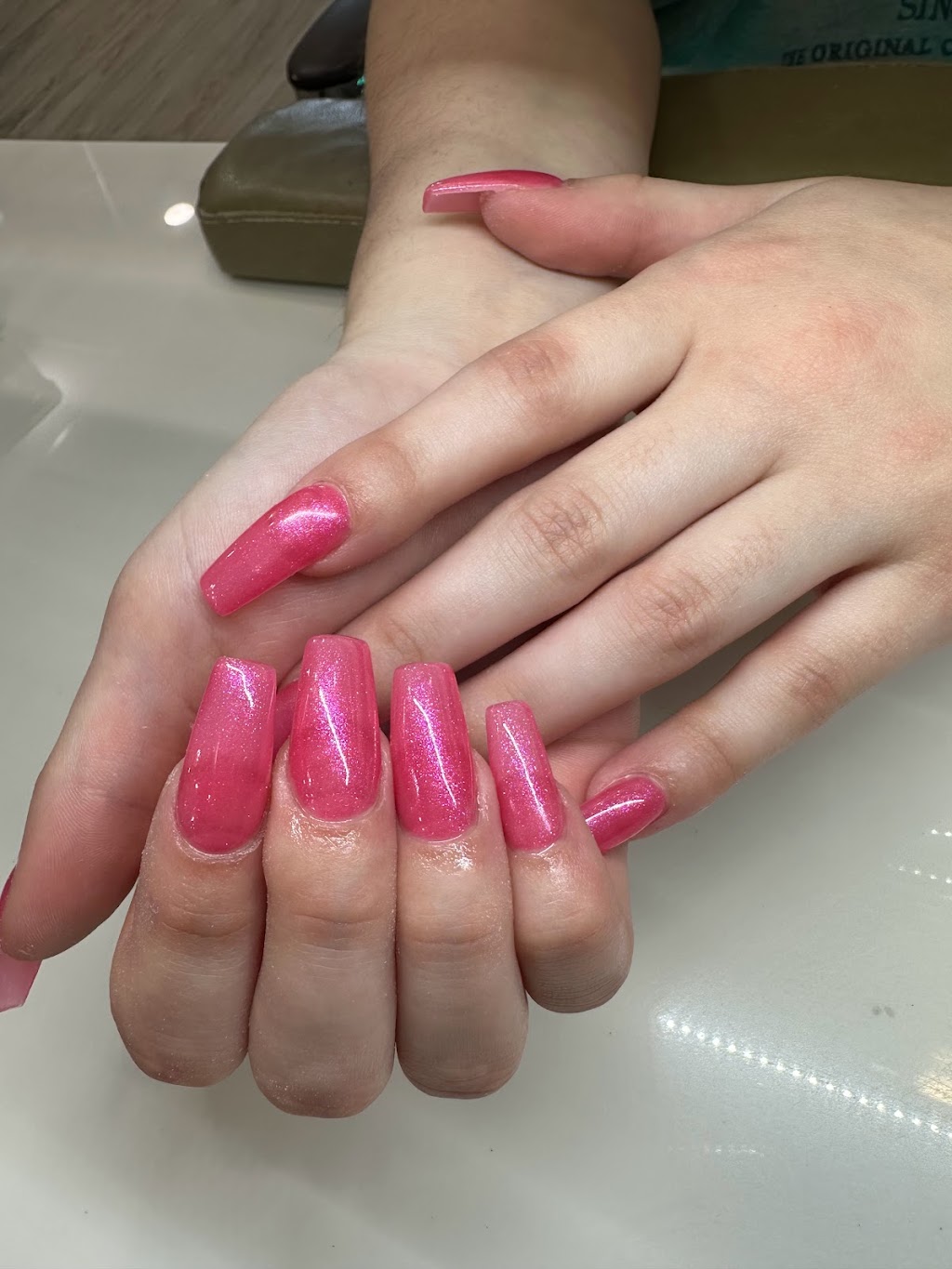 LAFEMME SPA & NAILS | North 2144, US-130 #14, Bordentown, NJ 08505 | Phone: (609) 499-7800