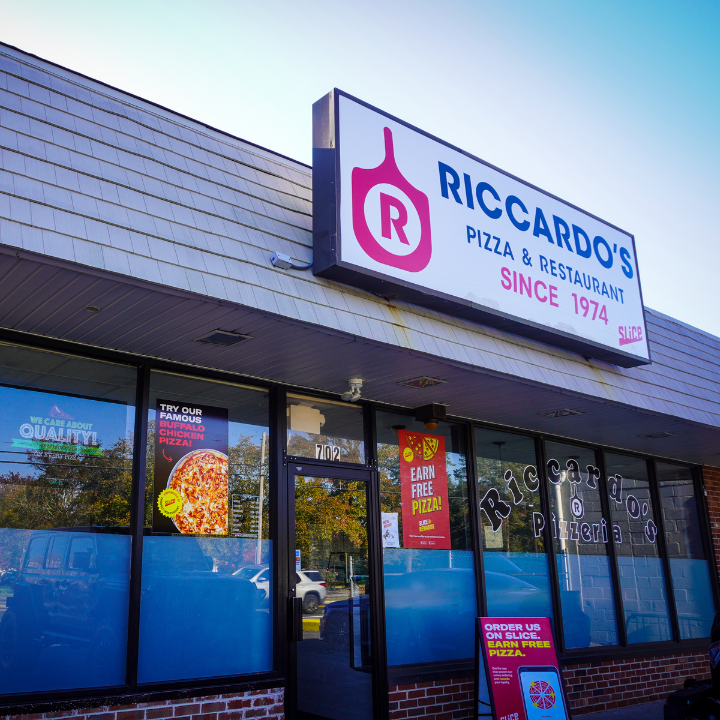 Riccardos Pizza & Restaurant | 702 Warren St, Beverly, NJ 08010 | Phone: (609) 386-5363
