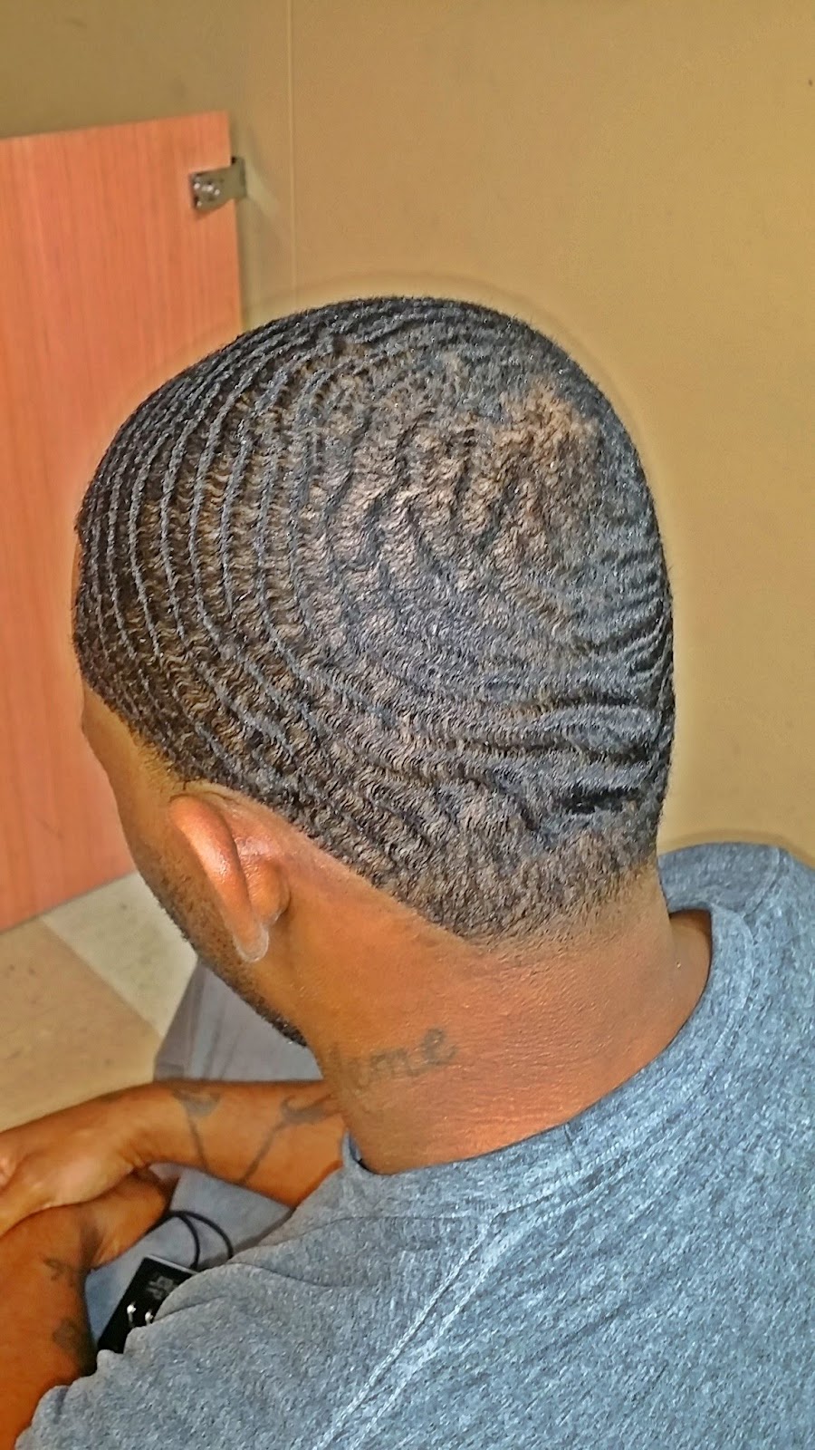 Lonnies Barber Hair Studio Inc | 1414 Montauk Hwy A, East Patchogue, NY 11772 | Phone: (631) 856-5001