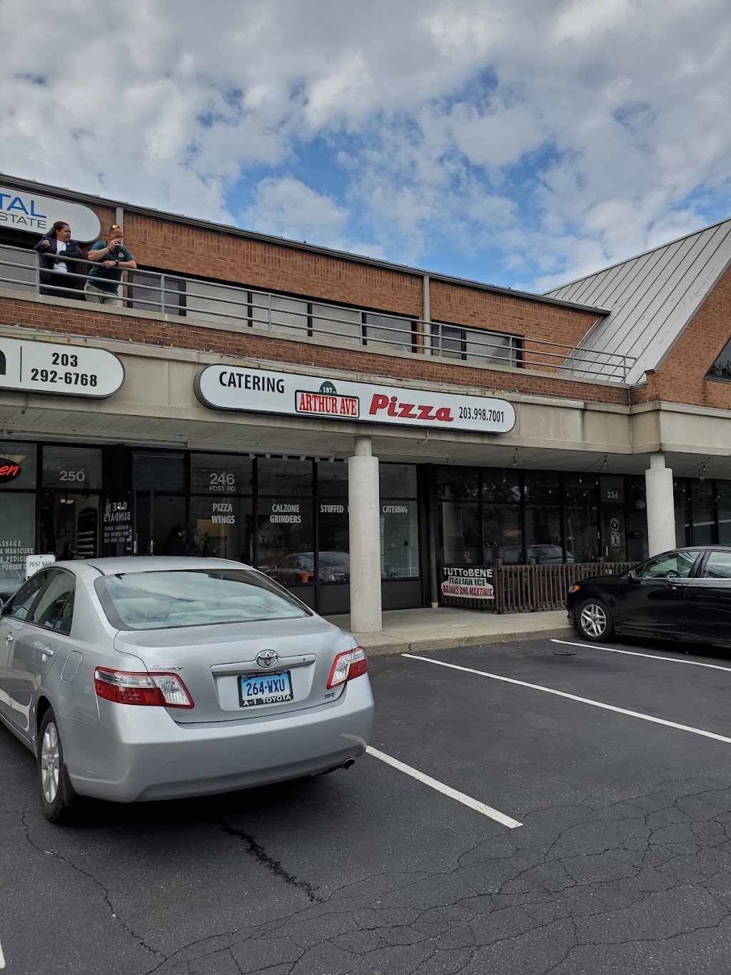 Post Road Plaza | 268 Post Rd, Fairfield, CT 06824 | Phone: (212) 829-9200