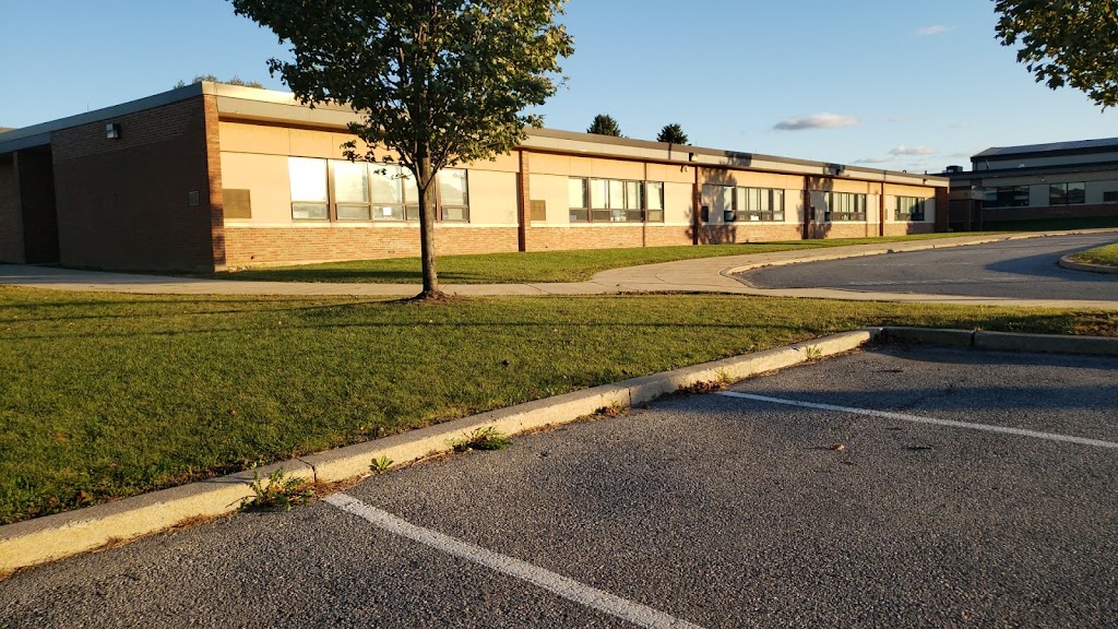 Lehigh Elementary School | 800 Blue Mountain Dr, Walnutport, PA 18088 | Phone: (610) 767-1191