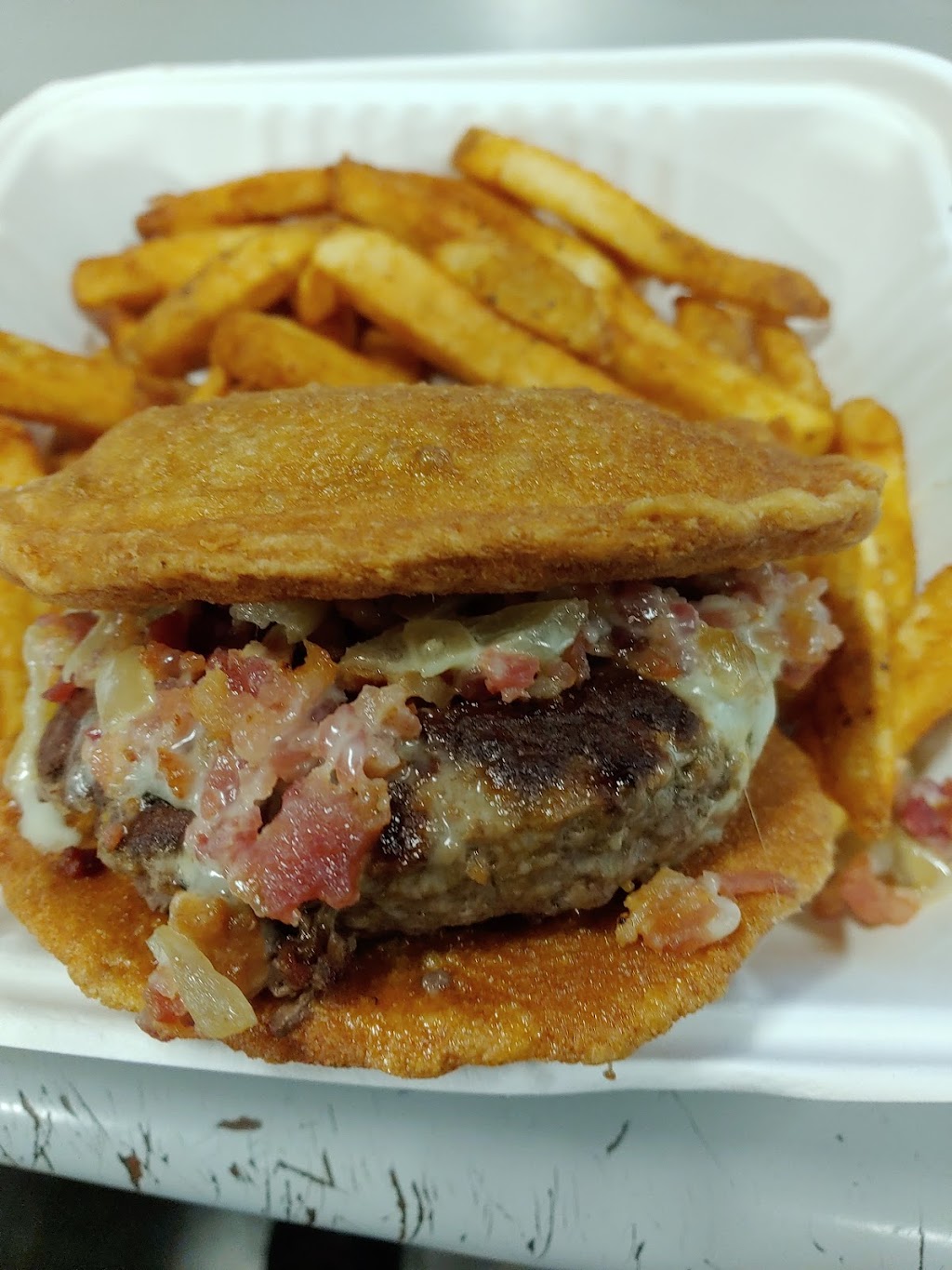 The Burger Shack | 2011 N 1st Ave #3901, Whitehall, PA 18052 | Phone: (610) 443-2077